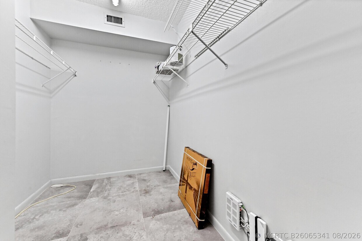 Foto del edificio - 14895 Builtmore Way
