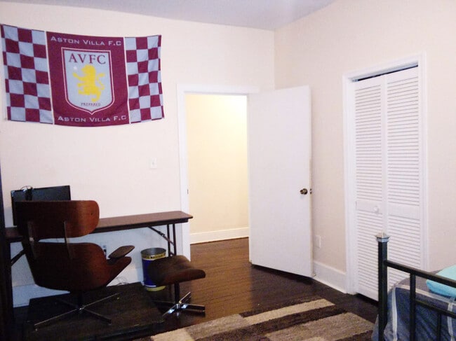 Bedroom 2 - 2108 Parkwood Ave