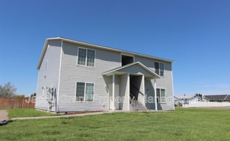 Primary Photo - 980 Eve Dr