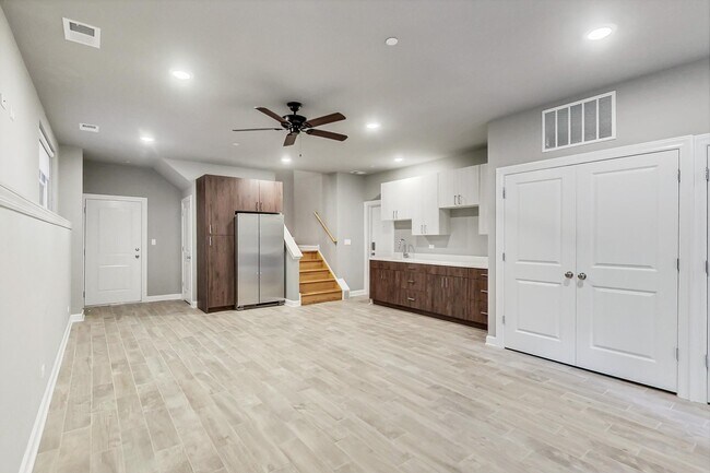 Foto del edificio - 6206 S Kimbark Ave