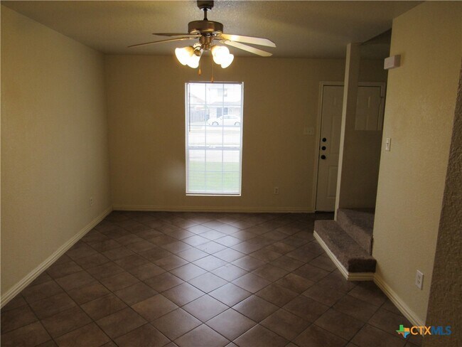 Building Photo - 4505 Jeff Scott Dr
