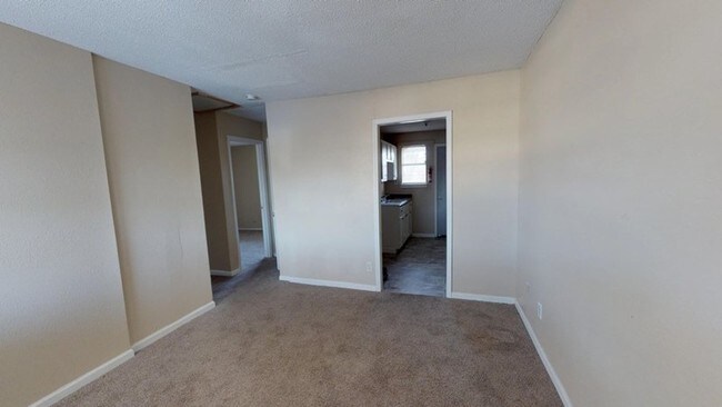 Building Photo - 2126 Howell Ave