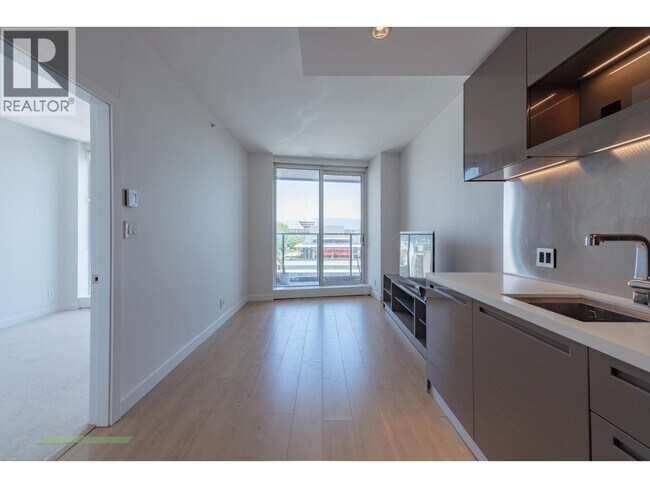 Photo du bâtiment - 777 Richards St