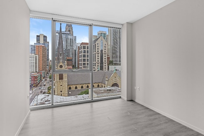 Building Photo - 5 E Huron St