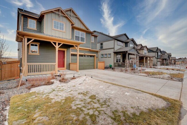 Foto del edificio - 382 Hyde Park Cir