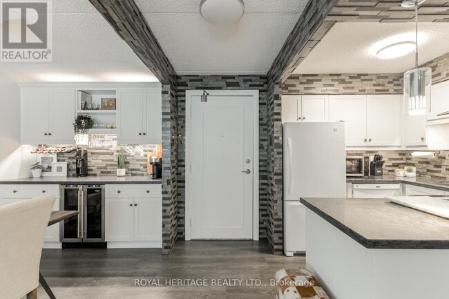 Building Photo - 1535 Diefenbaker Ct