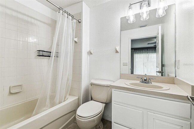 Foto del edificio - 2503 Middleton Grove Dr