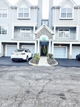 Building Photo - 201 Prestwick Way