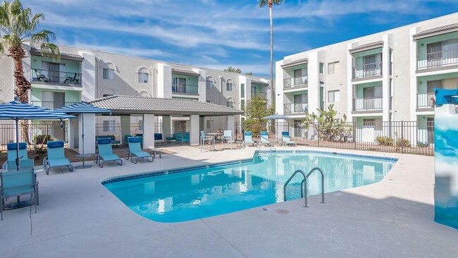 Building Photo - 550 S Camino Seco