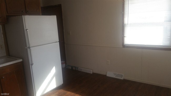 Building Photo - 1363 Brookridge SE