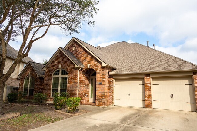 Foto del edificio - 5211 Belvedere Dr