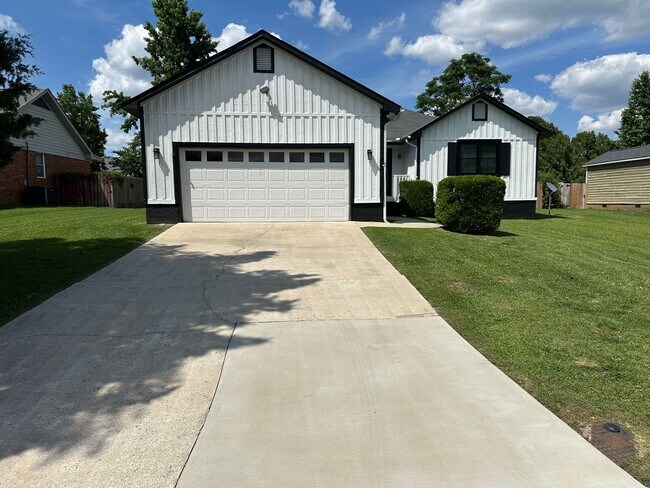 Foto del edificio - Available now in Amelia Landing Subdivision !!