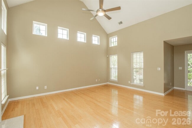 Foto del edificio - 8214 Braids Bend Ct