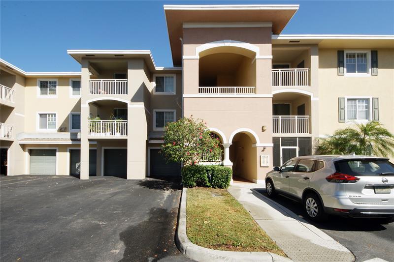 Foto principal - 6533 Emerald Dunes Dr