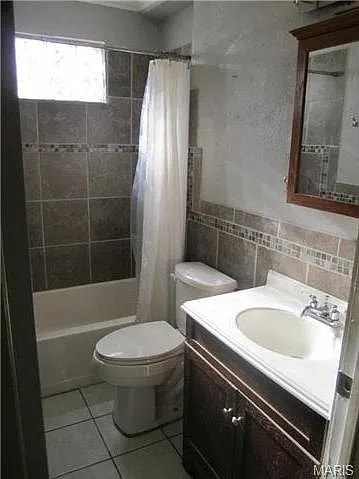 Building Photo - 214 Barto Dr