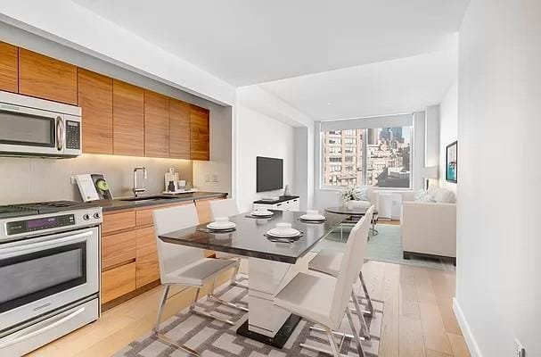 Building Photo - 1 bedroom in NEW YORK NY 10036