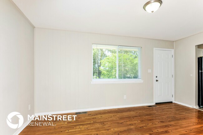Foto del edificio - 6867 Thurston Ave