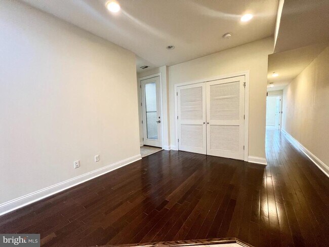 Foto del edificio - 1818 N 16th St