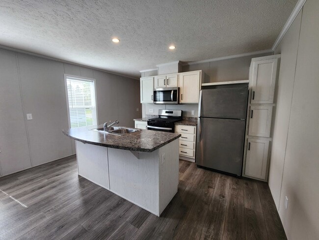 Building Photo - 3629 Cedar Loop