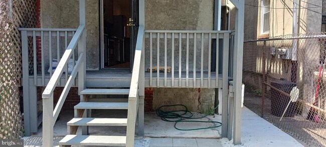 Foto del edificio - 607 N 33rd St