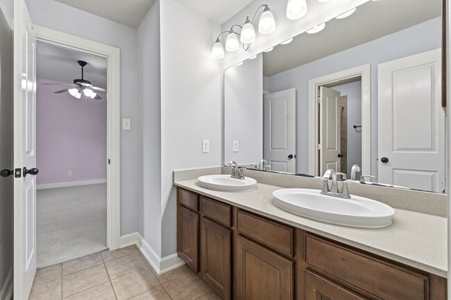 Building Photo - 27 N Arrow Canyon Cir