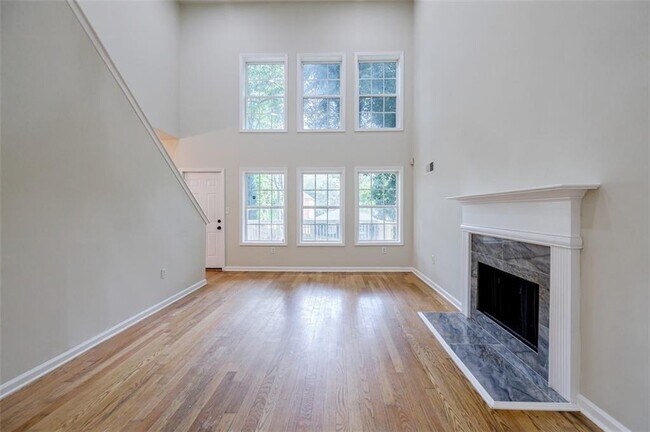 Foto del edificio - 1040 Hubbard St SW