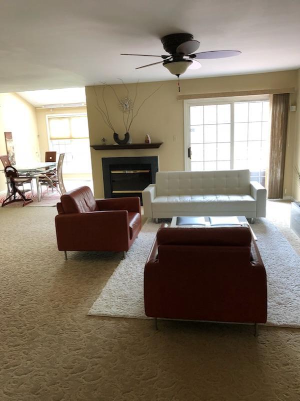 Den - 218 E Village Ln