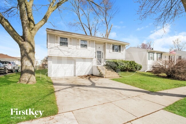 Building Photo - 341 Emery Ave