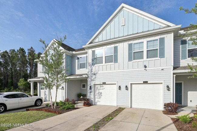 Building Photo - 10342 Benson Lake Dr