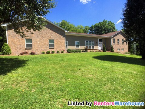 Building Photo - 710 W Nocturne Dr