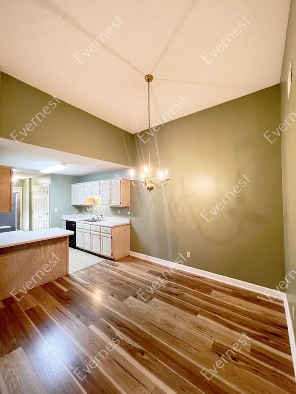 Foto del edificio - 1844 Eagle Shore Dr