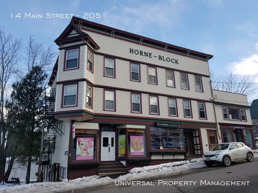 Foto principal - Downtown Meredith - One bedroom Apartment!