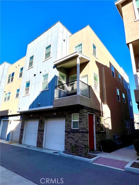 Primary Photo - 8823 Jacaranda Ave