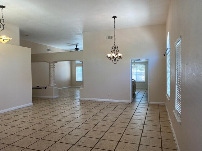 Building Photo - 3301 Watford Way