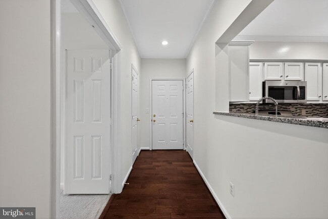 Foto del edificio - 12016 Taliesin Pl