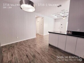 Building Photo - 3716 Valeria St