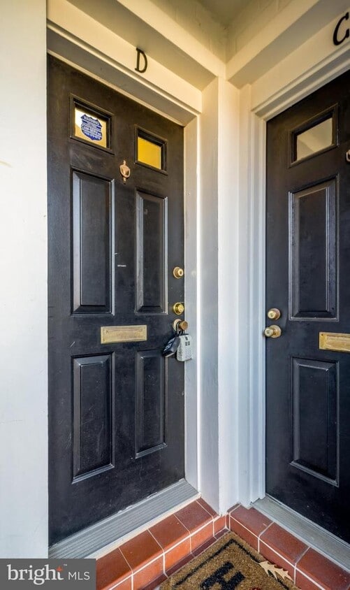 4610D 28th Rd S, Arlington, VA 22206 Townhome Rentals in Arlington VA