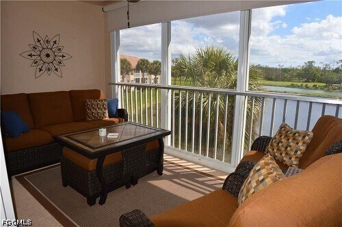 Foto del edificio - 10381 McArthur Palms Ln