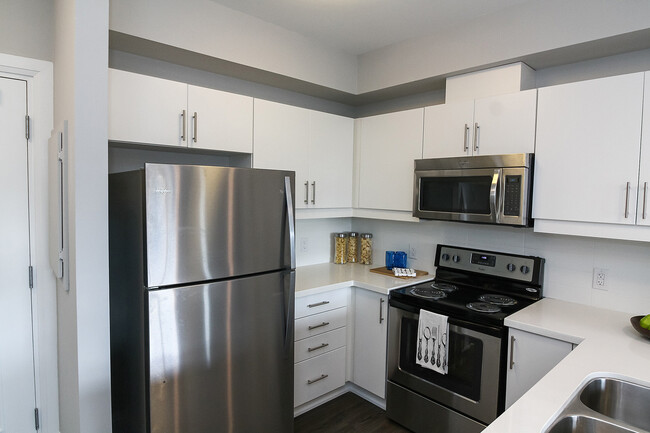 Building Photo - Greenbrier Place Apartments