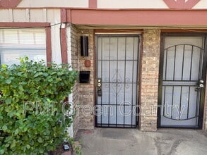 Building Photo - 4704 S Darlington Ave