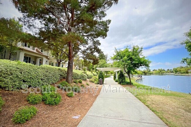 Building Photo - 28814 S Lake Dr