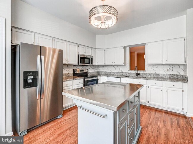 Foto del edificio - 29 Tenby Ct