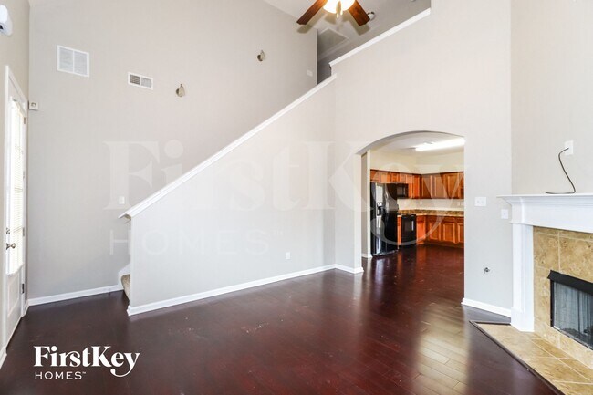 Foto del edificio - 4160 Bedford Valley Ln