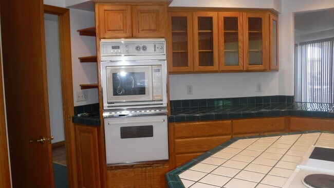 Foto del edificio - 1345 View Ct