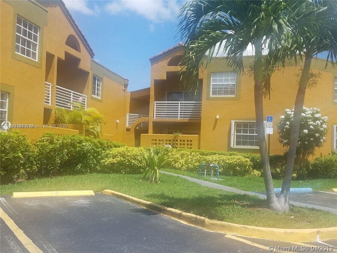 9741 Fontainebleau Blvd Unit 213, Miami, FL 33172 Apartments in Miami