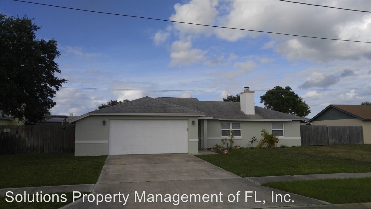 2565 Raintree Lake Cir, Merritt Island, FL 32953 House