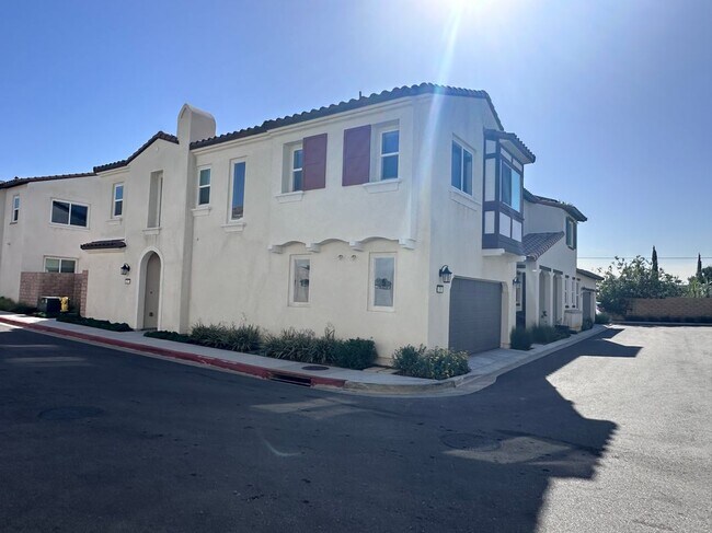 Foto del edificio - 335 S Carson Ct