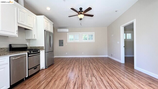Foto del edificio - 3484 Moraga Blvd