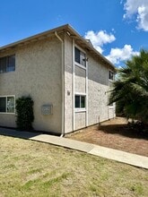 Building Photo - 1608 Sycamore Dr