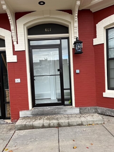 Foto del edificio - 407 N McBride St